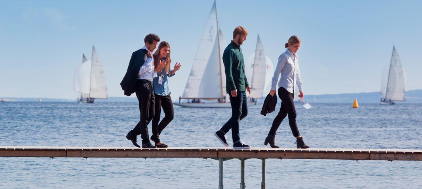 Møde på Den Uendelige Bro i Aarhus